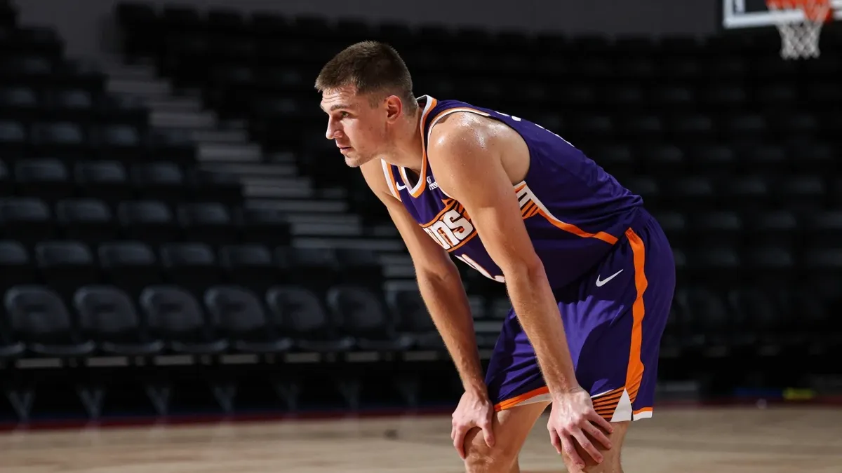 Phoenix Suns Training Camp Battles Shape Rotation Ahead of Preseason