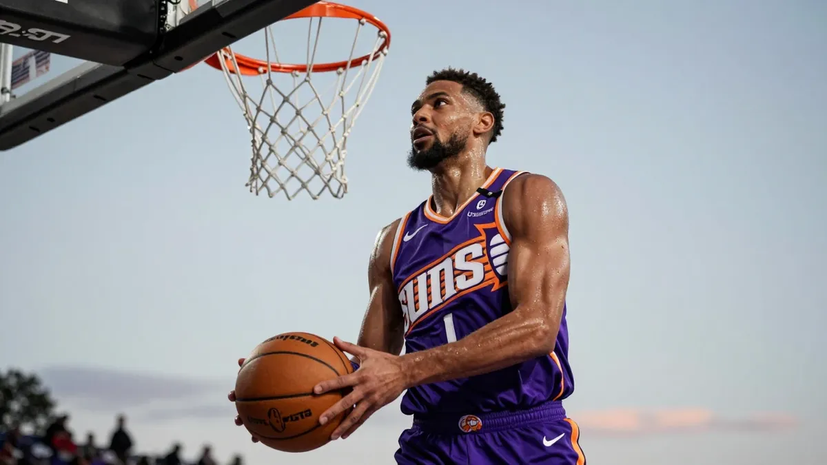 Relive the 1976 NBA Finals triple-overtime classic between the Boston Celtics and Phoenix Suns, a game that still holds...