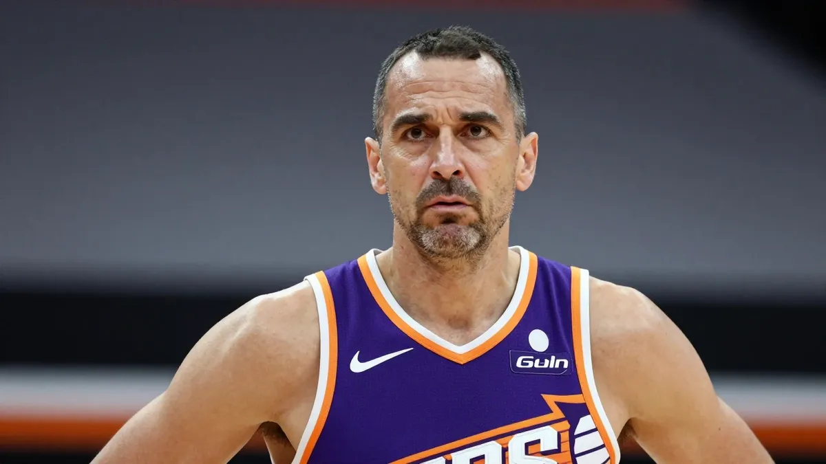 The Phoenix Suns' recent roster moves indicate a change in their direction, with key players and coaches playing crucial...